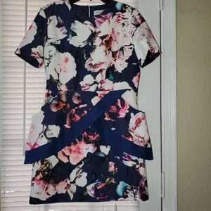 Finders Keepers Mini Dress Back slit Medium